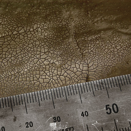 Dark and Dry Crackle Effects